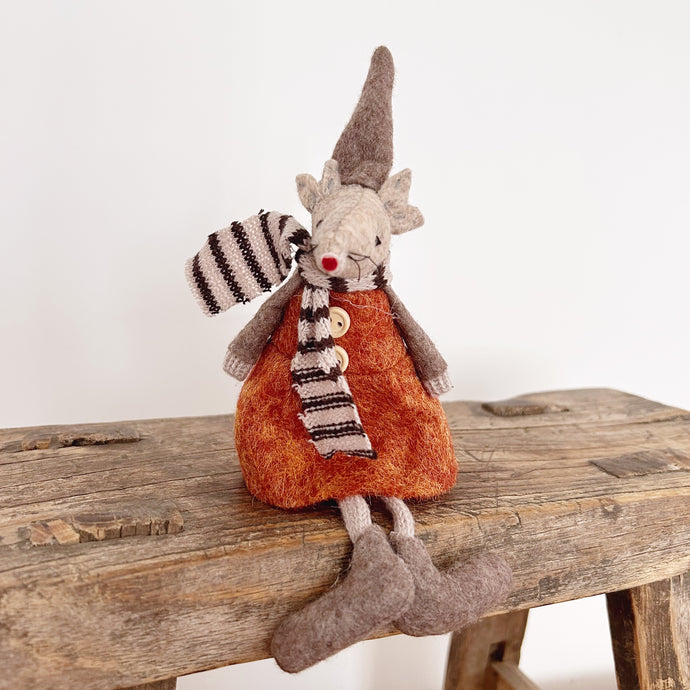 Autumnal Felt Hanging Mrs Mouse